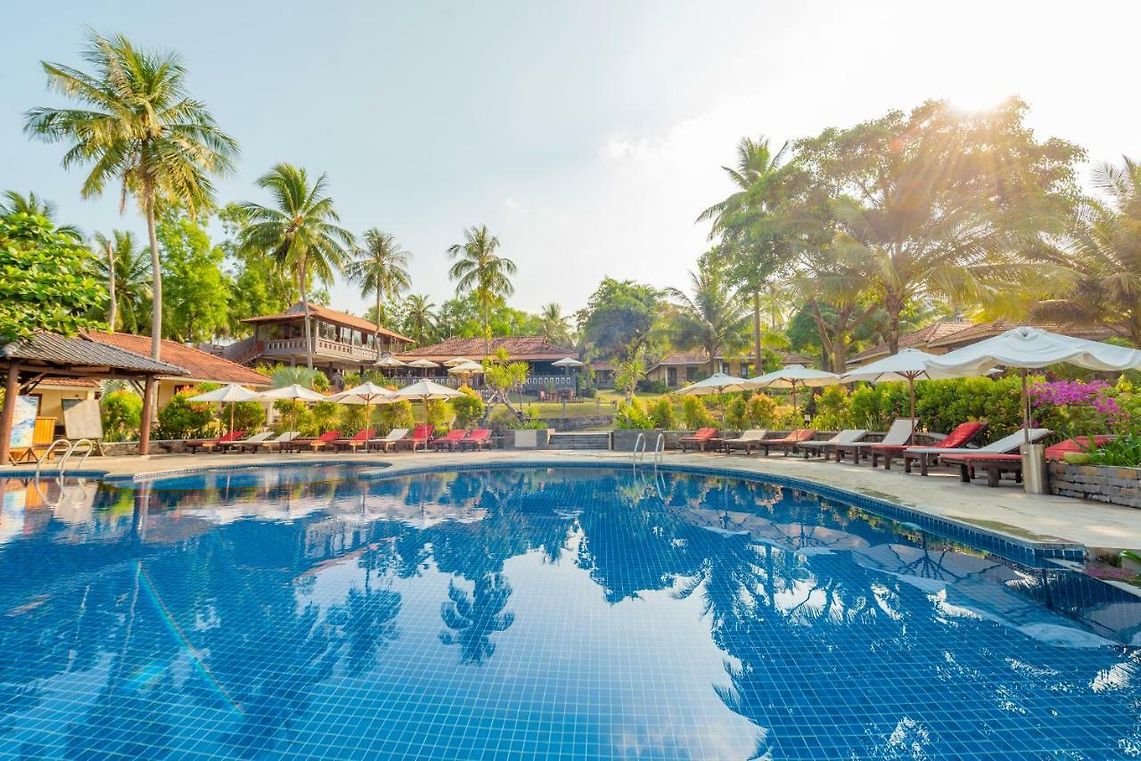 Anja Beach Resort Spa Фукуок. Phu Quoc Beach Эстетика. JW Marriott phu Quoc пляж. Pullman phu Quoc Beach Resort 5*.